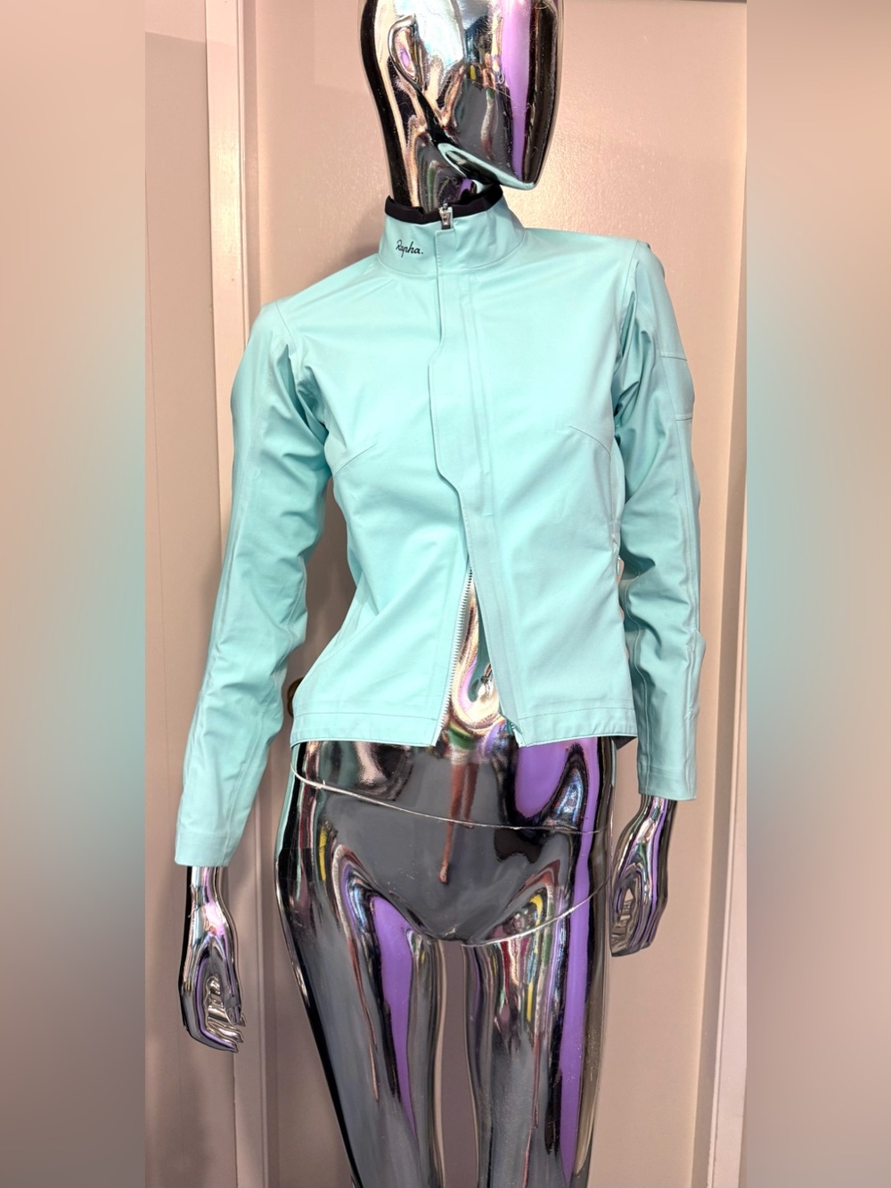 Rapha Women's Aqua Softshell Gortex Cycling Jacket - waterproof